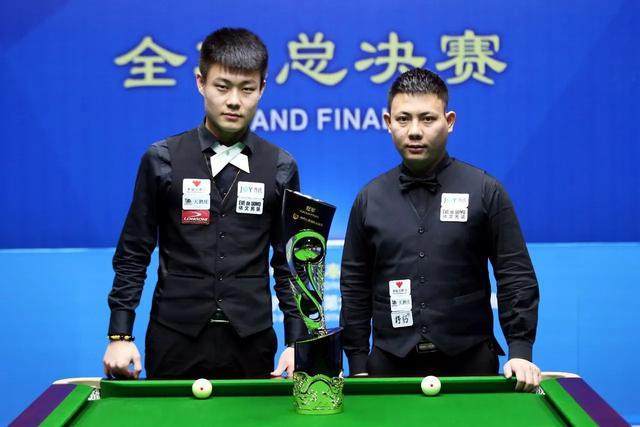 手暴露了经 手暴露了经