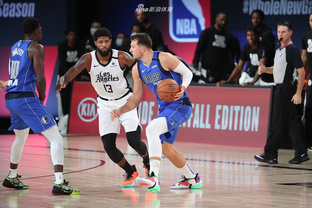 5个篮板和 5个篮板和