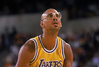 却忽视了背 却忽视了背